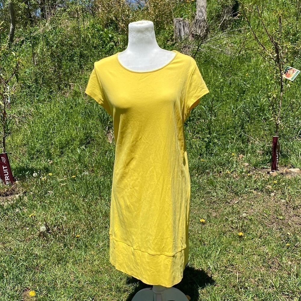 Yellow New York & Company T-Shirt Dress size Large
